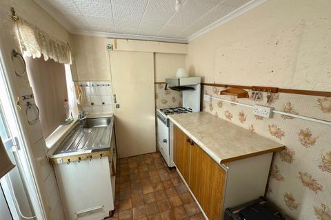 2 bedroom house for sale, Wollaston Road, Lowestoft, Suffolk, NR32