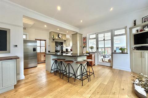 undefined, Leigh Cliff Road, Leigh-On-Sea
