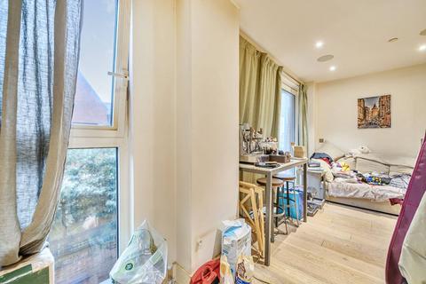1 bedroom flat to rent, Westbourne Apartments, Fulham, London, SW6