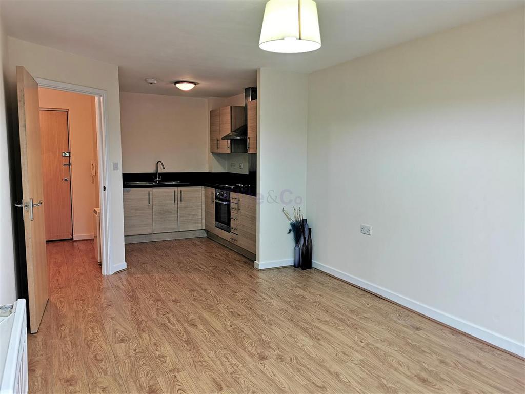 Lounge/Kitchen
