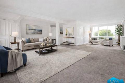 4 bedroom penthouse for sale, Belsize Grove, Belsize Park, Hampstead, London, NW3
