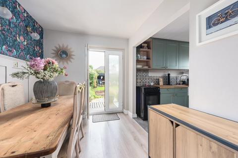 18 Hazel Grove, Staines-upon-thames, TW18 1JL