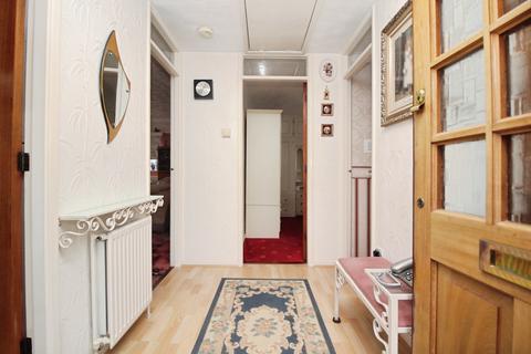 2 bedroom detached house for sale, St Hildas Close, Syston, LE7