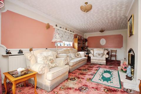 2 bedroom detached house for sale, St Hildas Close, Syston, LE7