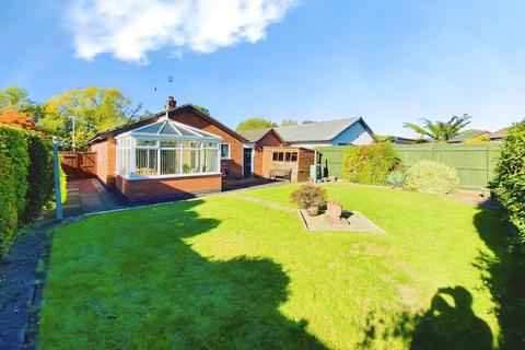 2 bedroom detached house for sale, St Hildas Close, Syston, LE7