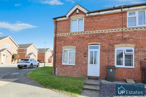 2 bedroom end of terrace house to rent, Sephton Drive, Longford