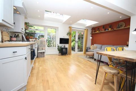 2 bedroom apartment for sale, Surrey Road South, WESTBOURNE, BH4