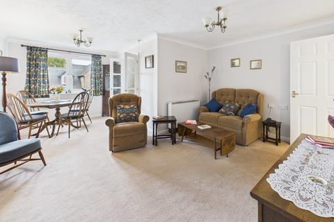 1 bedroom flat for sale, Haig Court, Cambridge