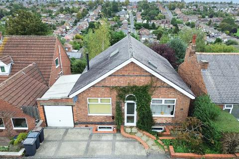 4 bedroom detached house for sale, Hillview Road, Carlton, Nottingham