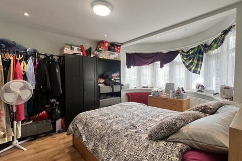 undefined, Sandringham Crescent, South Harrow, HA2