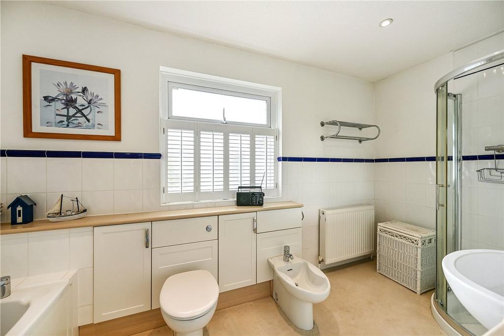 Ensuite