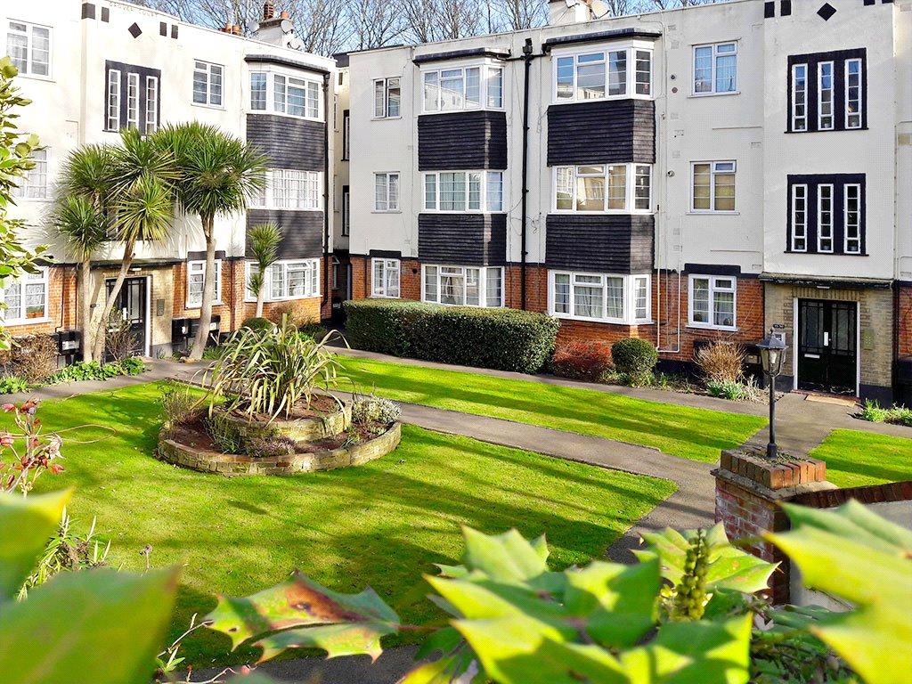 24 Loampit Hill: Your Guide to London’s SE13 7SW Gem