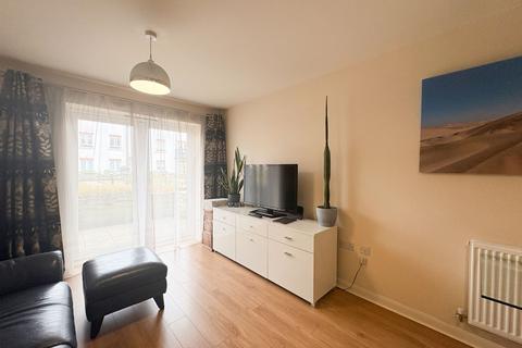 undefined, Featherstone Road, Southall, UB2