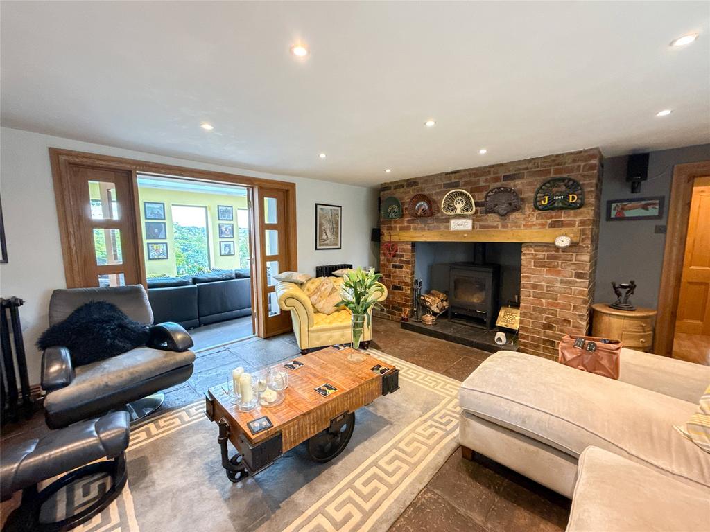 Formal Lounge