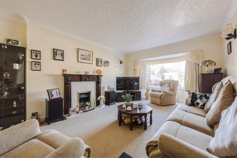 3 bedroom semi-detached bungalow for sale, Dolman Crescent, Scunthorpe