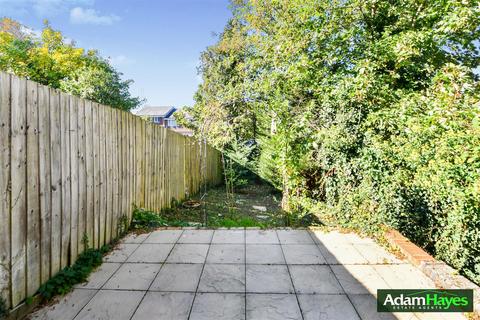 undefined, Woodside Avenue, London N12