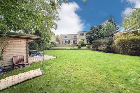 5 bedroom detached house for sale, The Generals Wood, Washington, NE38