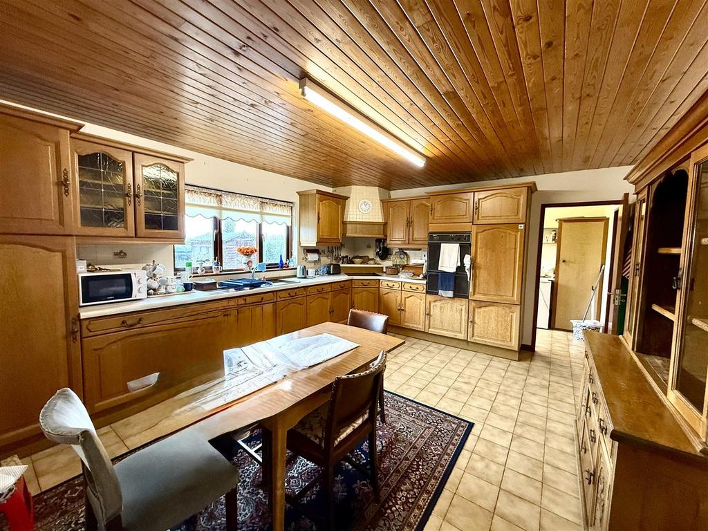 Kitchen/living room