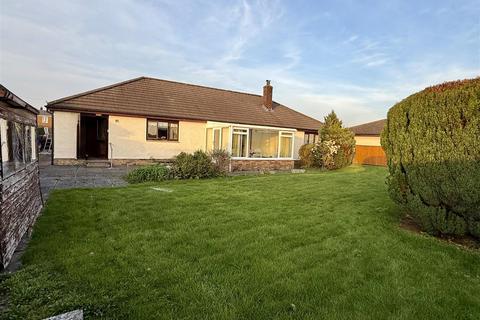 undefined, Golwg Y Mynydd, Llangadog