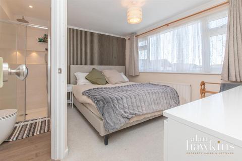 10 Masefield, Royal Wootton Bassett, Swindon, SN4 8JR