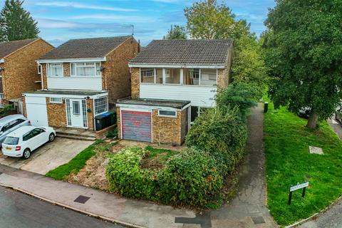 undefined, Bronte Crescent, Hemel Hempstead, HP2