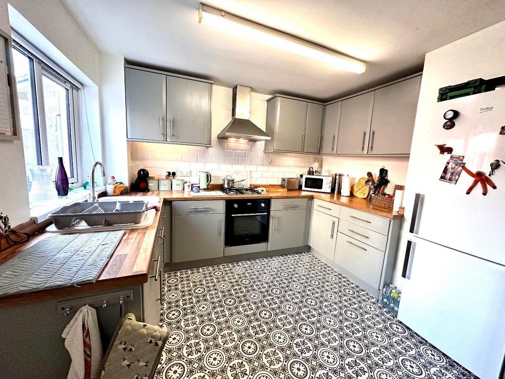 Dining kitchen