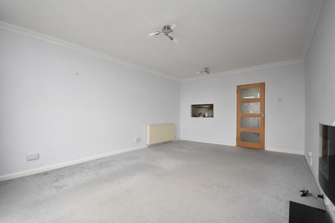 3 bedroom maisonette for sale, 7 St. Nicholas House, Sea View Court, Bradford Place, Penarth, CF64 1AL