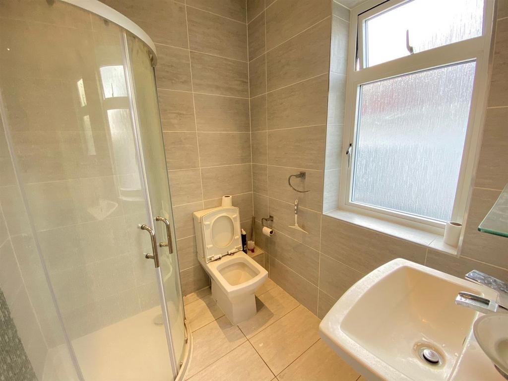 En-suite...jpg