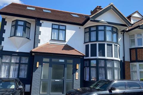 undefined, Park Avenue North, London