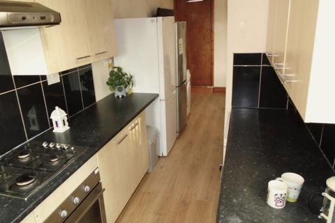 6 bedroom house to rent, 30 Rookery Road, B29 7DQ