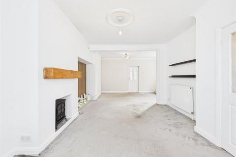 3 bedroom end of terrace house for sale, Seaton Road, Hessle
