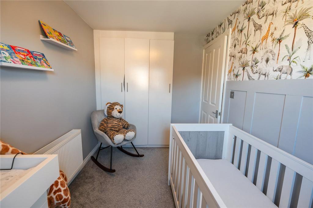 Bedroom 2 (2)