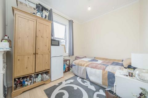 undefined, Greenford Avenue, London W7