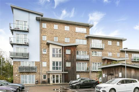 Sundeala Close, Sunbury-on-Thames, Surrey, TW16