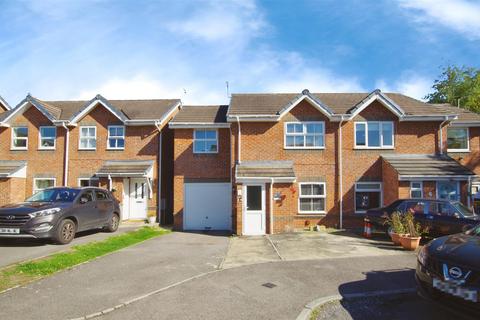 undefined, Winlaw Close, Swindon SN5
