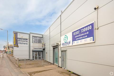 Warehouse to rent, Wheatley Hall Rd Doncaster DN2 4LP