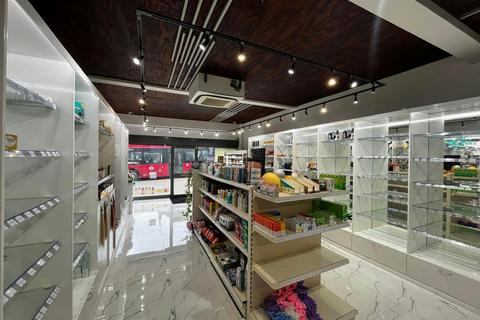 Retail property (high street) to rent, 22 Victoria Rd Ruislip HA4 0AB