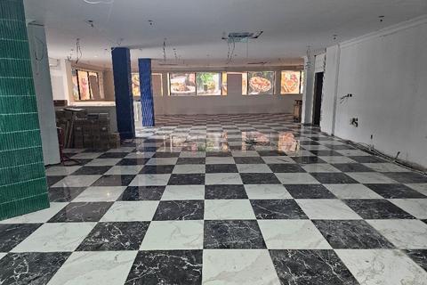 Hospitality to rent, Colham House, Bakers Road Uxbridge UB8 1RG