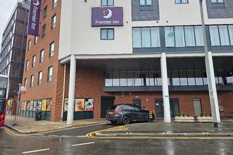 Hospitality to rent, Colham House, Bakers Road Uxbridge UB8 1RG
