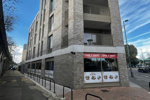 Restaurant to rent, 643 High Rd London N17 8AA