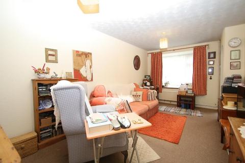 undefined, Creston Avenue, Knaphill, Woking, GU21 2NE