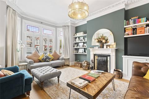 38 Braxted Park, London, SW16 3DU