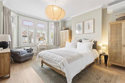 38 Braxted Park, London, SW16 3DU