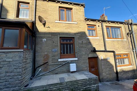 3 bedroom terraced house for sale, Spring Garden Street, Queensbury, Bradford