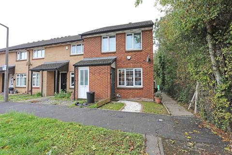 1 bedroom maisonette for sale, Columbine Way, Romford