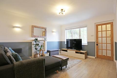 1 bedroom maisonette for sale, Columbine Way, Romford