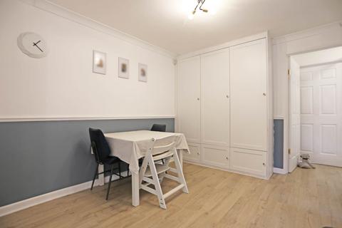 1 bedroom maisonette for sale, Columbine Way, Romford