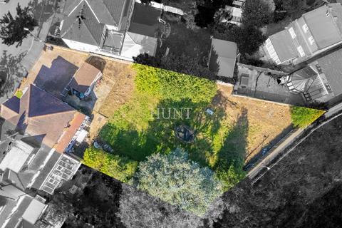 undefined, Buckingham Road, E11