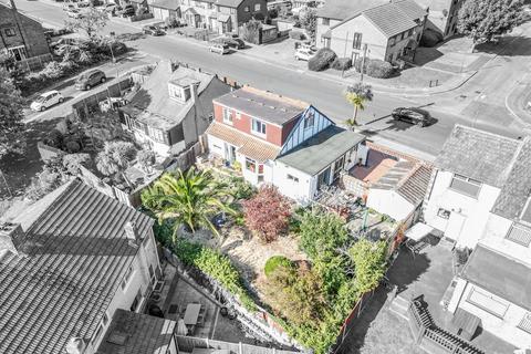 5 bedroom detached house for sale, Iron Mill Lane, Crayford, Dartford, DA1