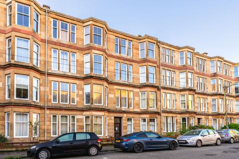 2 bedroom flat for sale, 116 Cumming Drive, Flat 1/2, Mount Florida, Glasgow, G42 9BW